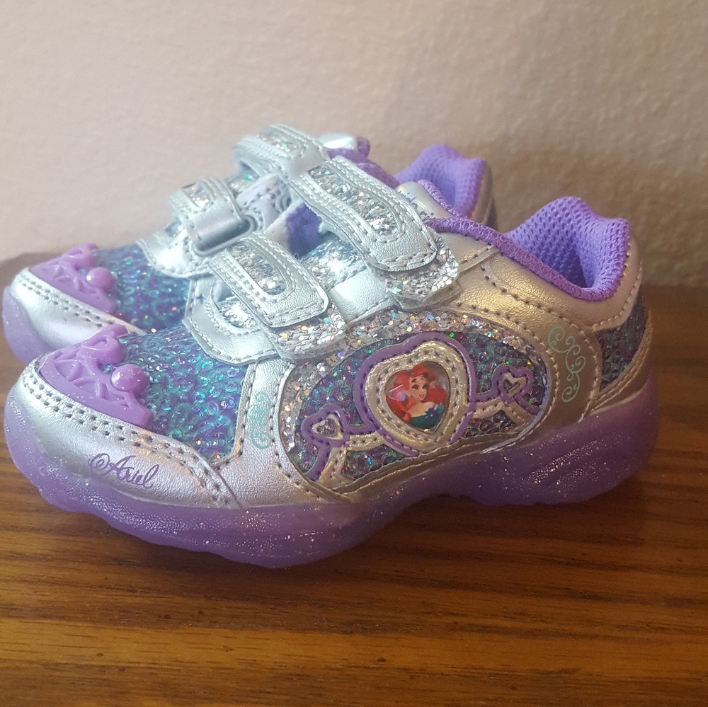Brand new without box stride rite ariel shoes!